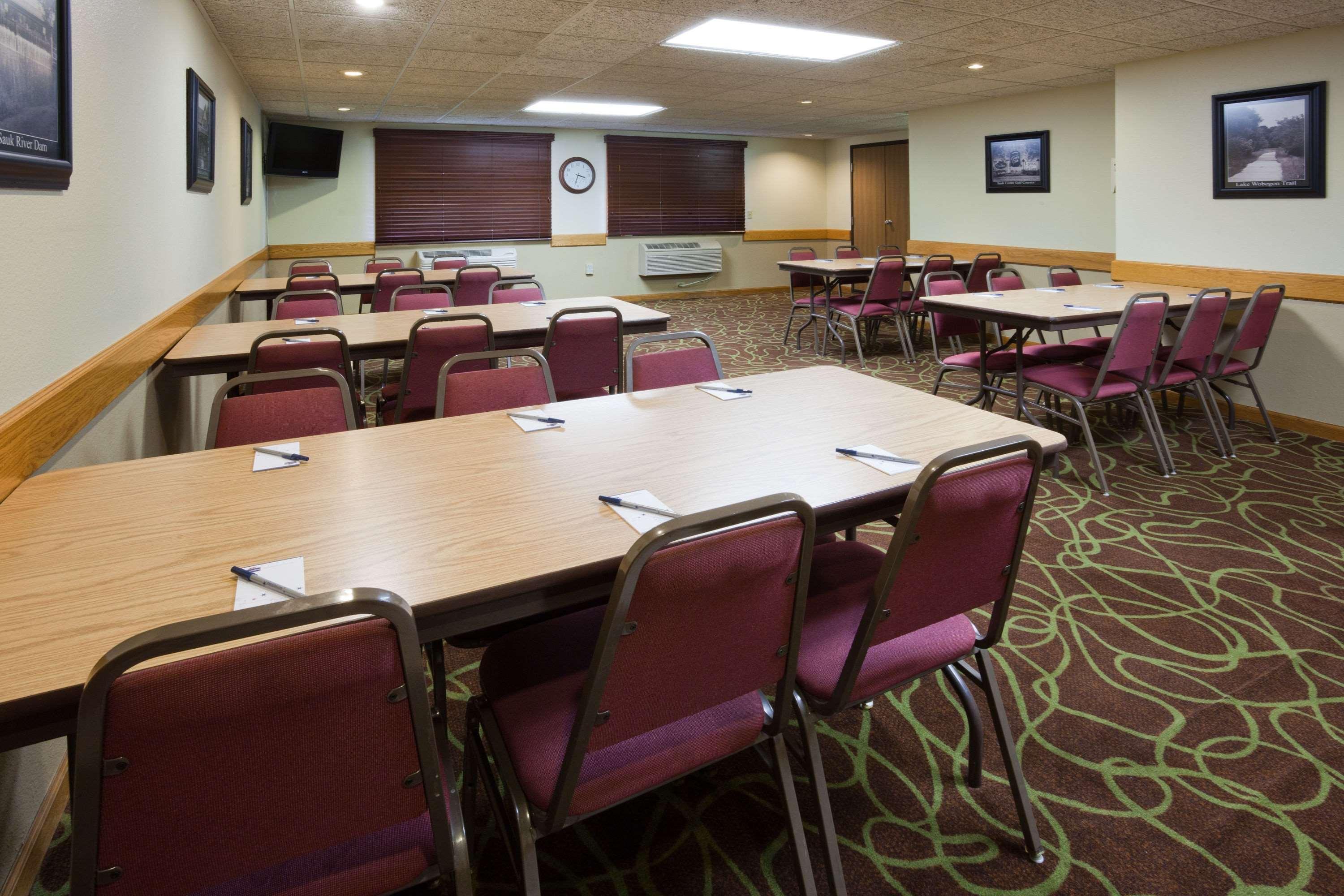 Americinn By Wyndham Sauk Centre Εξωτερικό φωτογραφία